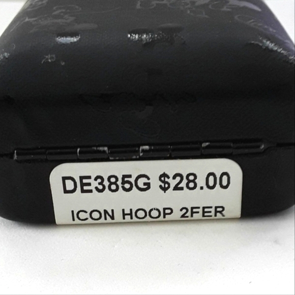 Walt Disney World Set of Micky Mouse Stud Earrings NWT - Picture 4 of 5